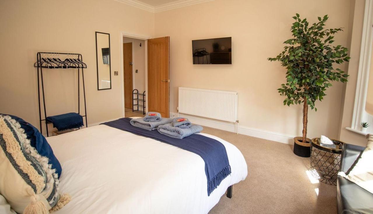 Treetop View Cosy Getaway In Eastbourne, Free Parking, Short And Long Stays, Номер фото